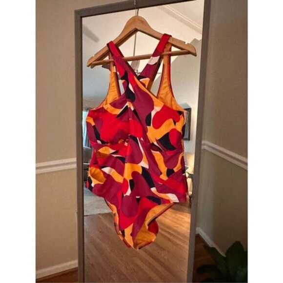 Adore Me 4x‎ Bathingsuit One Piece Colorblock - Picture 2 of 5